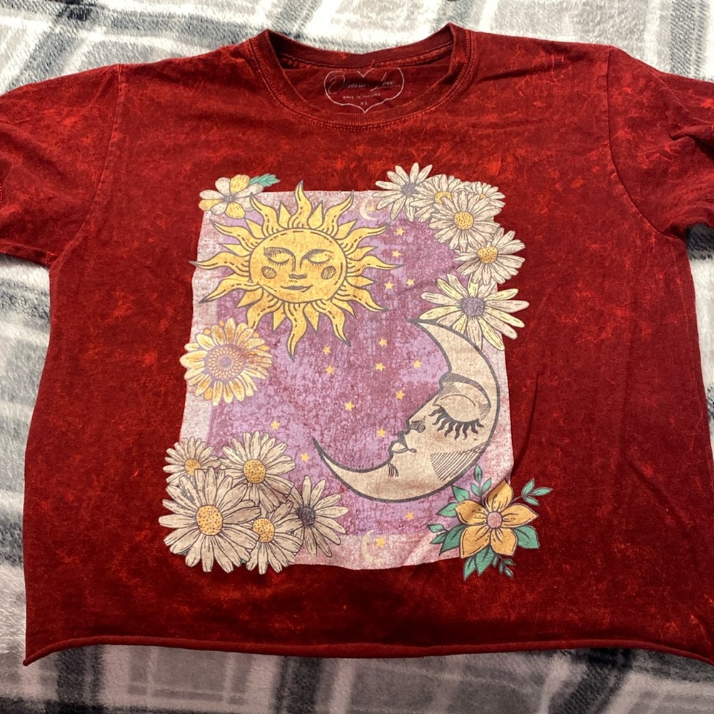 Sun and Moon Cropped Tee